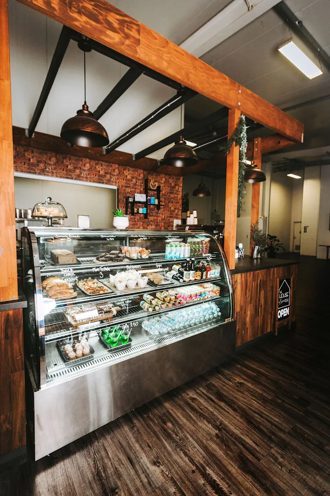 Inside THE HOUSE Cafe